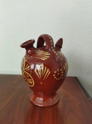 Botijo de cerámica decorado