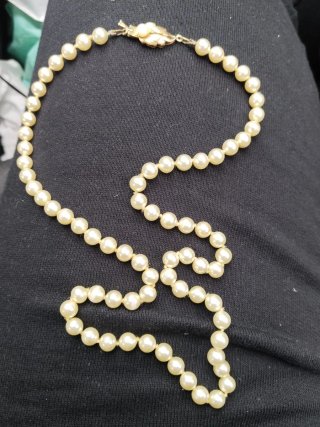 Collar de oro y perlas