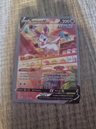 Carta Pokémon Sylveon V 184/203