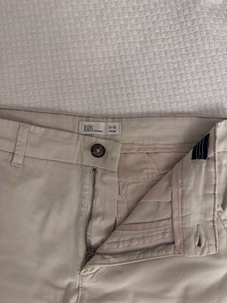 Pantalones cortos beige talla 11-12 años