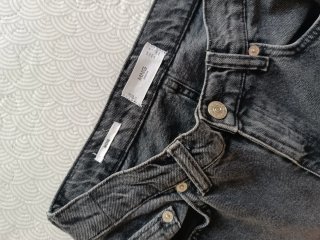 Vaqueros Jeans Mom Mango gris lavado talla 36