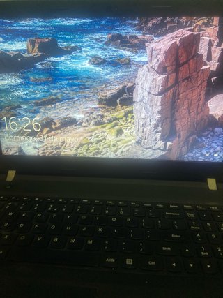 Portátil Intel Core i5 8GB RAM 447GB SSD