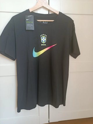 Camiseta Nike Brasil Talla M Hombre
