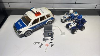 Furgón y moto policía Playmobil con accesorios