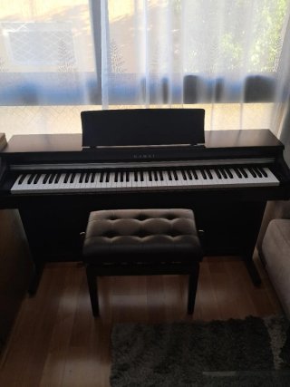 Piano KAWAI KDP110