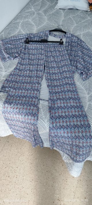 Conjunto dos piezas estampado geométrico