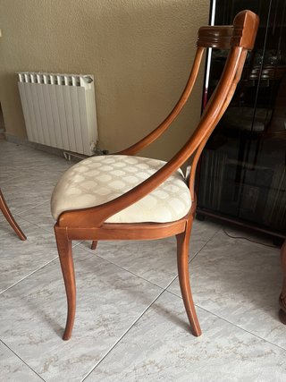 Mesa extensible comedor y 6 sillas madera