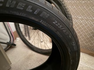 Neumático Michelin 225/45ZR17 94Y Pilot Sport