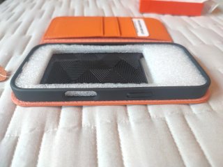 Capa Pele Shieldon iPhone 17 Laranja