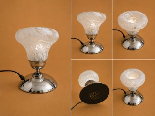 Candeeiro de mesa vidro e metal