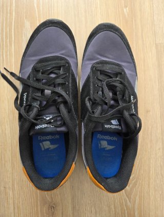 Reebok Classic Zapatillas Negras y Grises