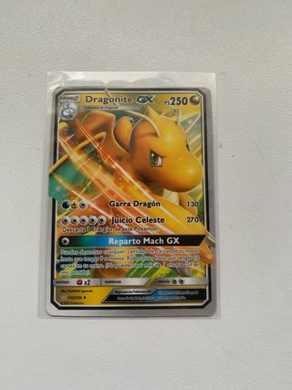 Dragonite GX 152/236 Pokémon Sol y Luna