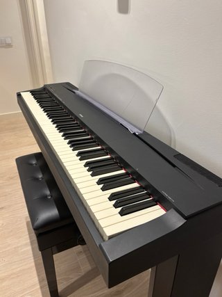 Piano Eléctrico Yamaha P70