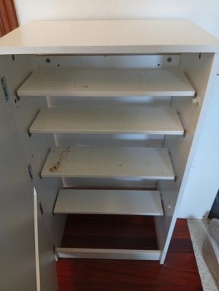 Zapatero blanco