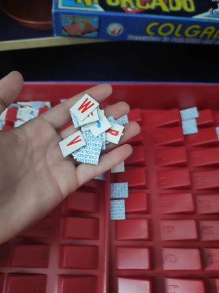 Juego de mesa Colgado Falomir