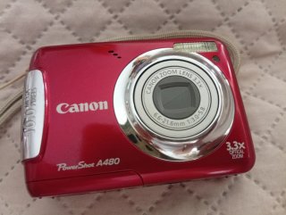 Cámara Canon PowerShot A480 Roja de Segunda mano por 66 EUR en