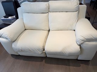 Sofá reclinable eléctrico de cuero blanco