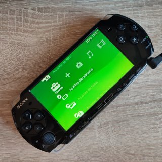 Sony PSP 3000 con juegos