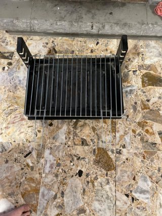 Parrilla metálica para exterior