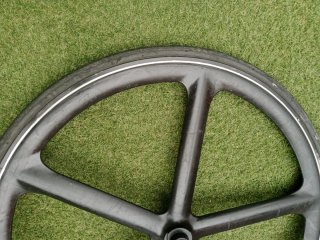 Rueda Delantera 700c Carbono