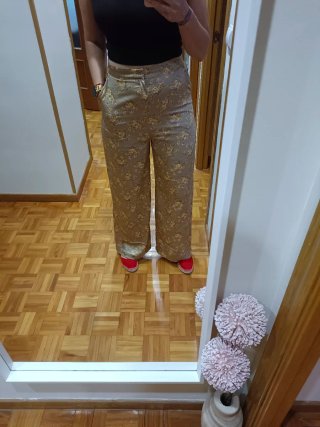 Pantalones anchos florales beige talla L