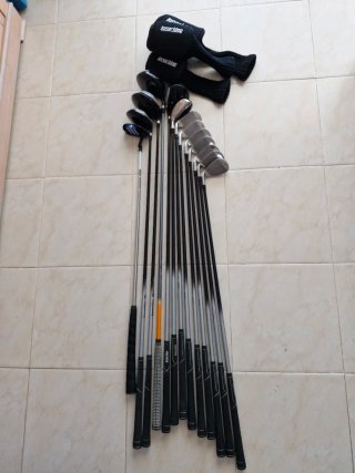 Set de palos de golf con bolsa