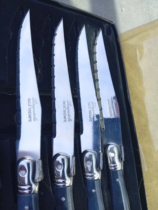 Set di sei coltelli da tavola Laguiole francesi di alta qualità