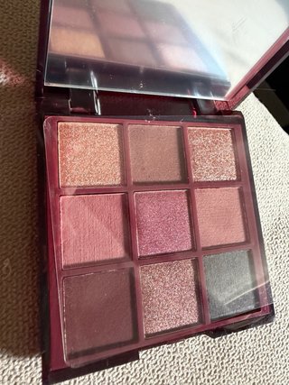 Paleta de sombras Farmasi Royal Cherry