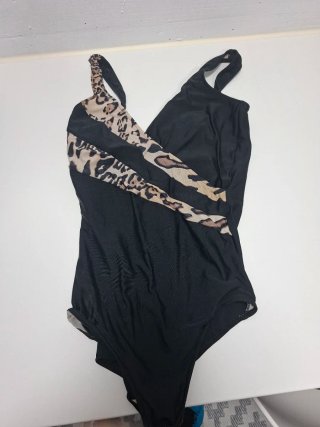 Lote 4 bañadores mujer