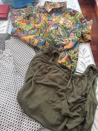 Lote Ropa Mujer Verde y Multicolor