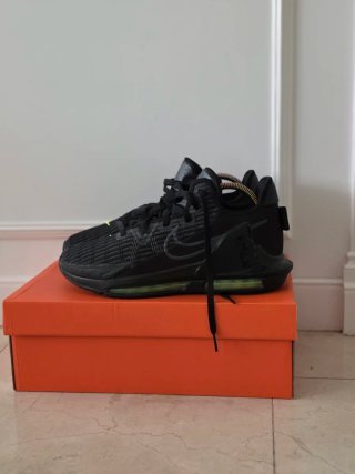 Nike LeBron 7 Zapatillas Baloncesto Negro/Gris