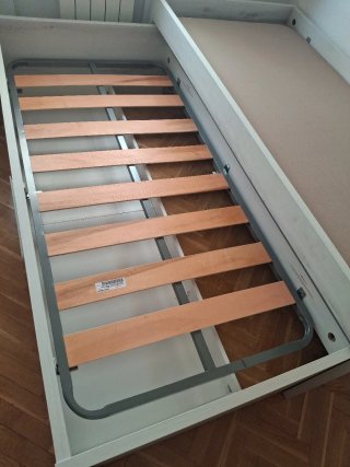 Cama nido con canapés.