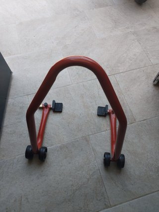 Caballete elevador moto rueda trasera