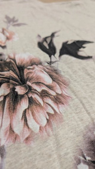 Vestido camiseta asimétrico Bershka flores