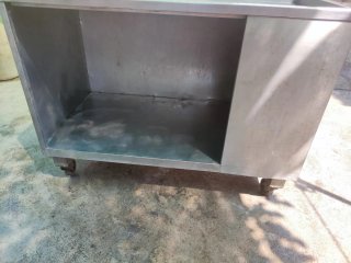 Carro móvil de acero inoxidable  Para bandejas