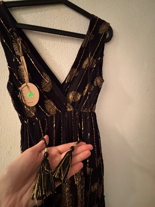 Vestido indio morado y dorado con etiqueta