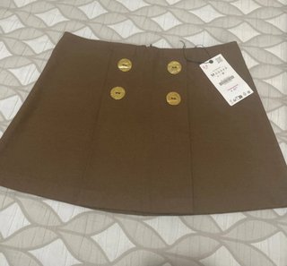 Falda mini Zara botones dorados