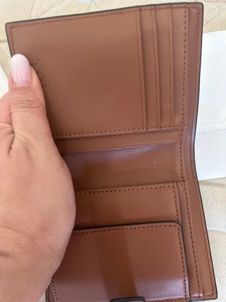 Bandolera y monedero Tous beige y marrón