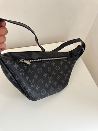 Riñonera inspo Louis Vuitton Monogram Negra