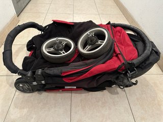 Silla de paseo City Mini 3 ruedas roja