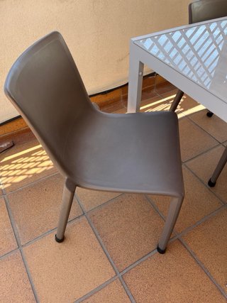 Mesa cristal/metal y 6 sillas jardín/terraza