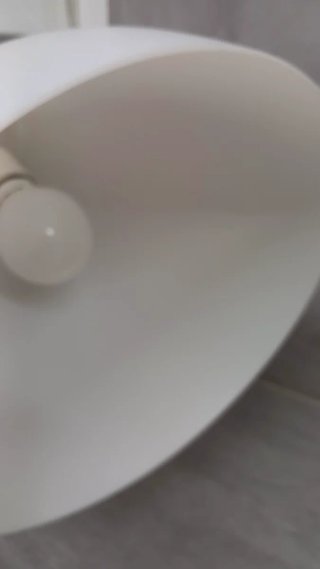 Lámpara de techo blanca