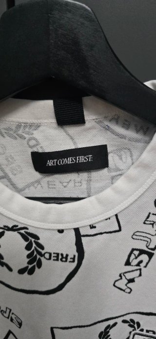 Camiseta Fred Perry Blanca Estampada Talla M