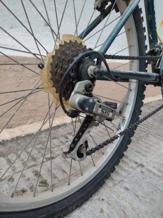 Bicicleta Montaña CONOR 18 Velocidades