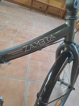 Bicicleta paseo ZAMBRA by Megamo