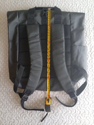 Mochila negra oficial de Max (HBO)