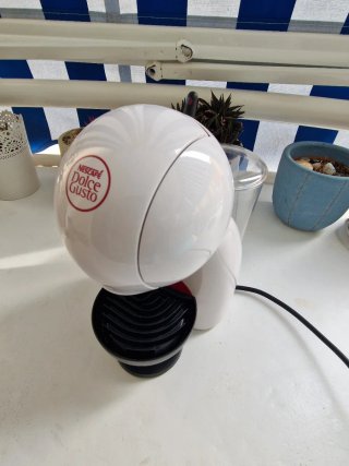 Cafetera Dolce Gusto Blanca