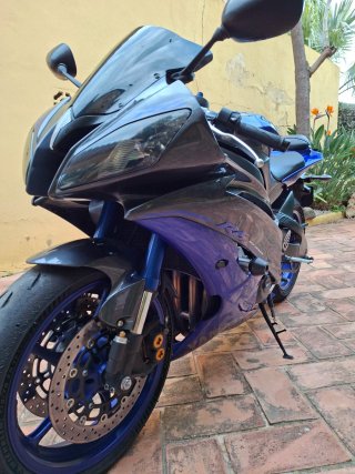 YAMAHA R6R POCOS KM