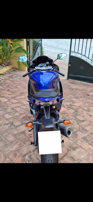 YAMAHA R6R POCOS KM