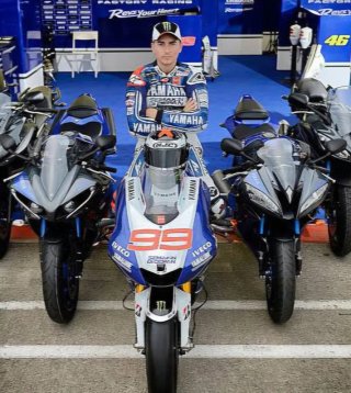YAMAHA R6R POCOS KM